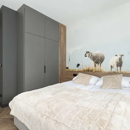Oberconiowka & Jacuzzi By Renters Prestige Apartment